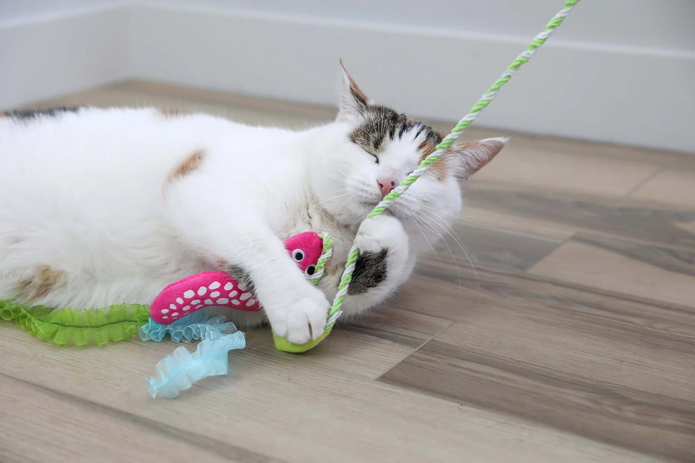 QURIKY KITTY Glow Snake Cat Wand Toy