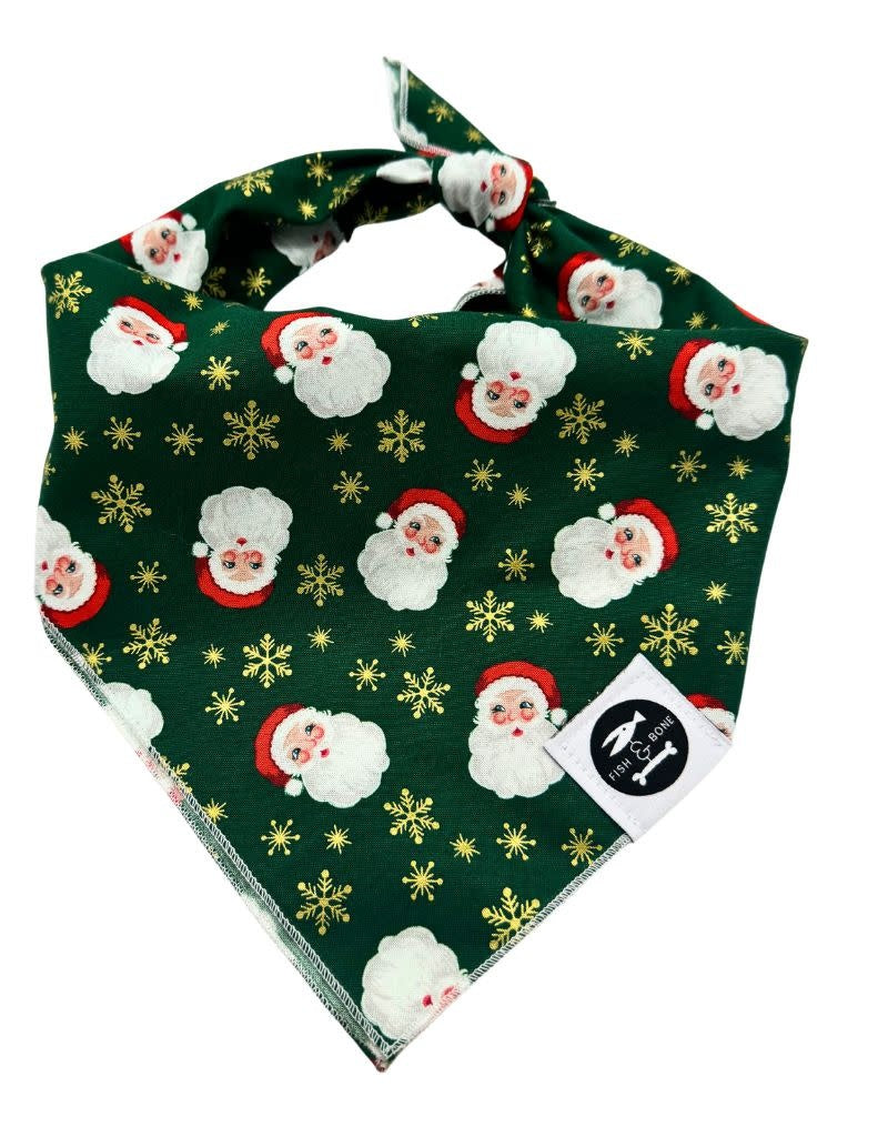 THE FISH & BONE Bandana Green Santa Pearlesent