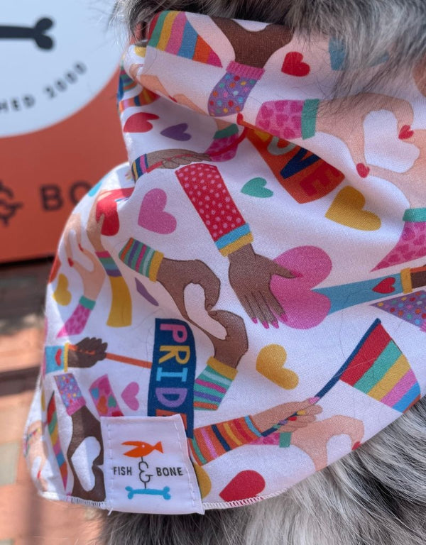 FISH & BONE Bandana Pride Love