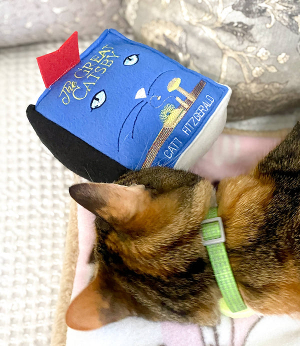 SCREAMING PICKLES The Great Catsby Catnip Book Toy