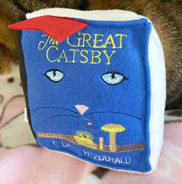 SCREAMING PICKLES The Great Catsby Catnip Book Toy