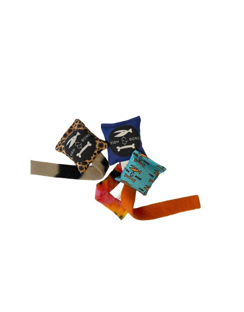 DR. PUSSUMS The Fish and Bone Toss About