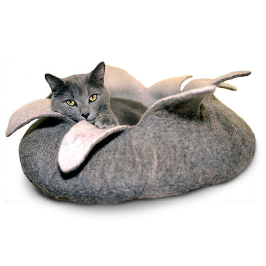 KARMA CAT Natural Felt Petal Bed