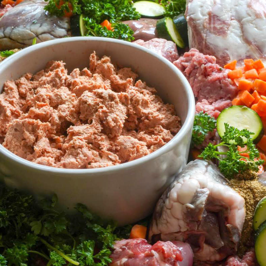 OMA'S PRIDE Frozen Dog Woof Complete Grab n Go Beef 1 LB